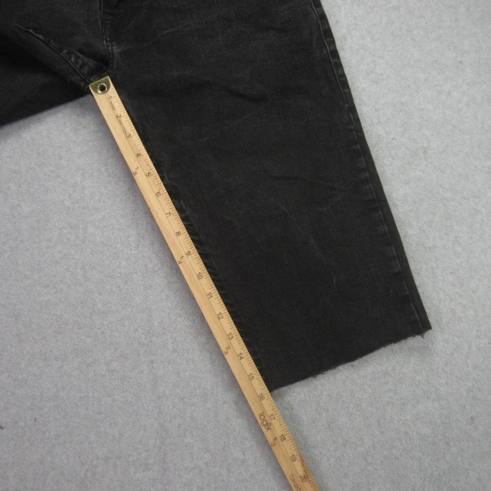 True Religion Ricky Relaxed Straight Shorts Mens 33 Black Denim Flap Pocket Cut‎